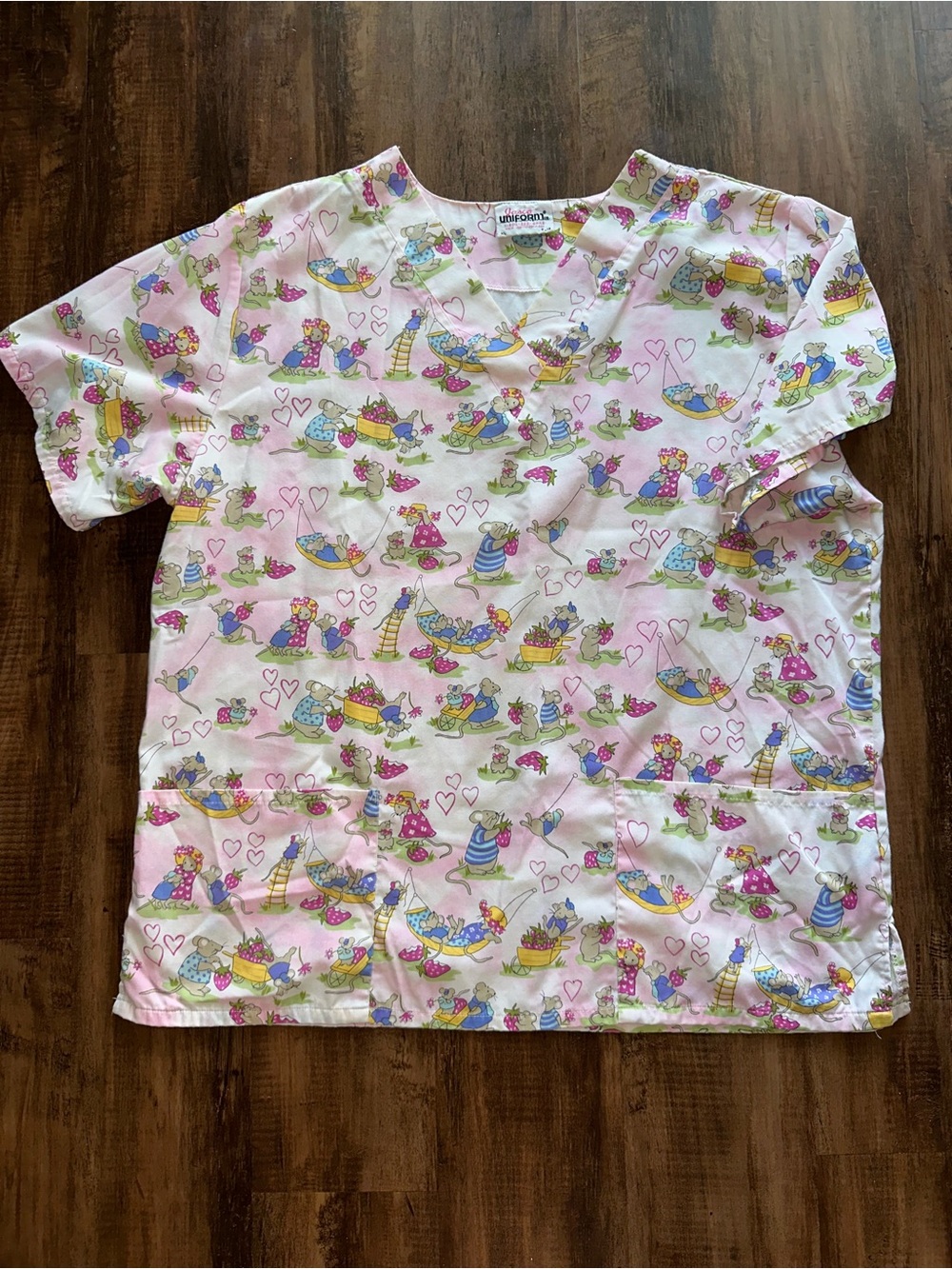 VTG WonderWink Pink mouse Cartoon Animal Print Medical Scrub Top